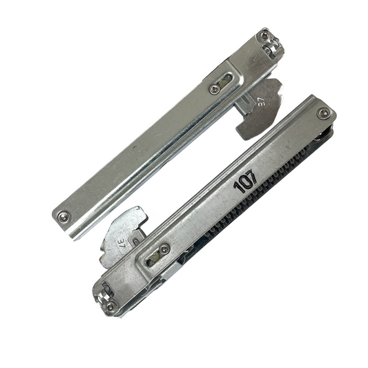 063107 Delonghi Oven Door Hinges Pair - DL063107